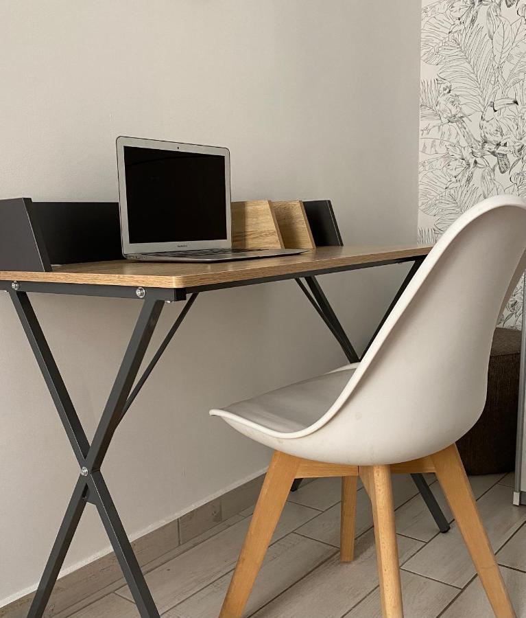 Joli Appartement Hypercentre T2, Classe Meuble De Tourisme 3 Avec Parking Gratuit ベジエ エクステリア 写真