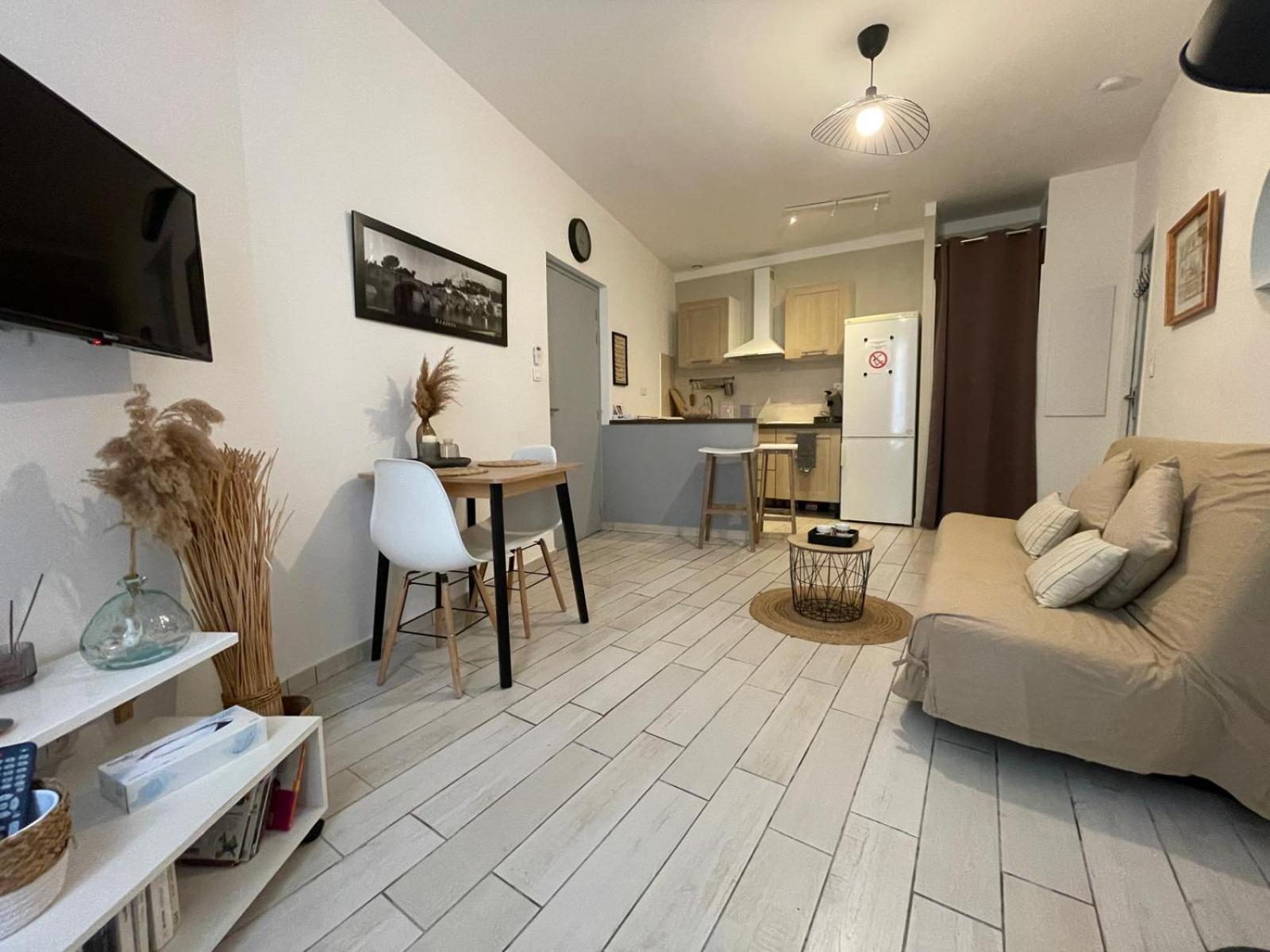 Joli Appartement Hypercentre T2, Classe Meuble De Tourisme 3 Avec Parking Gratuit ベジエ エクステリア 写真