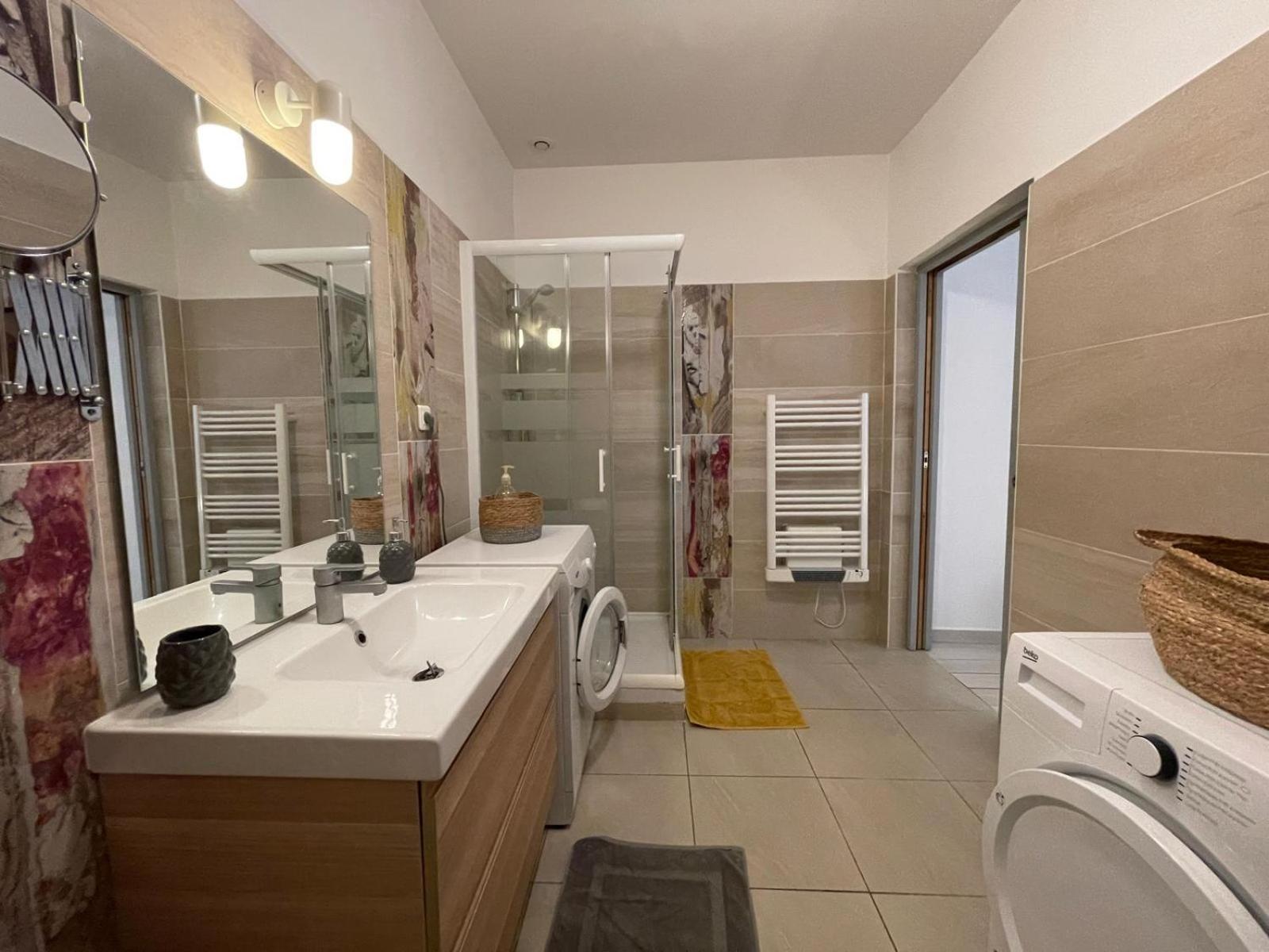 Joli Appartement Hypercentre T2, Classe Meuble De Tourisme 3 Avec Parking Gratuit ベジエ エクステリア 写真