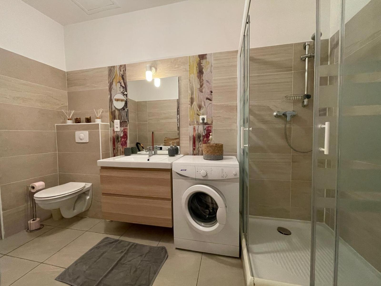 Joli Appartement Hypercentre T2, Classe Meuble De Tourisme 3 Avec Parking Gratuit ベジエ エクステリア 写真