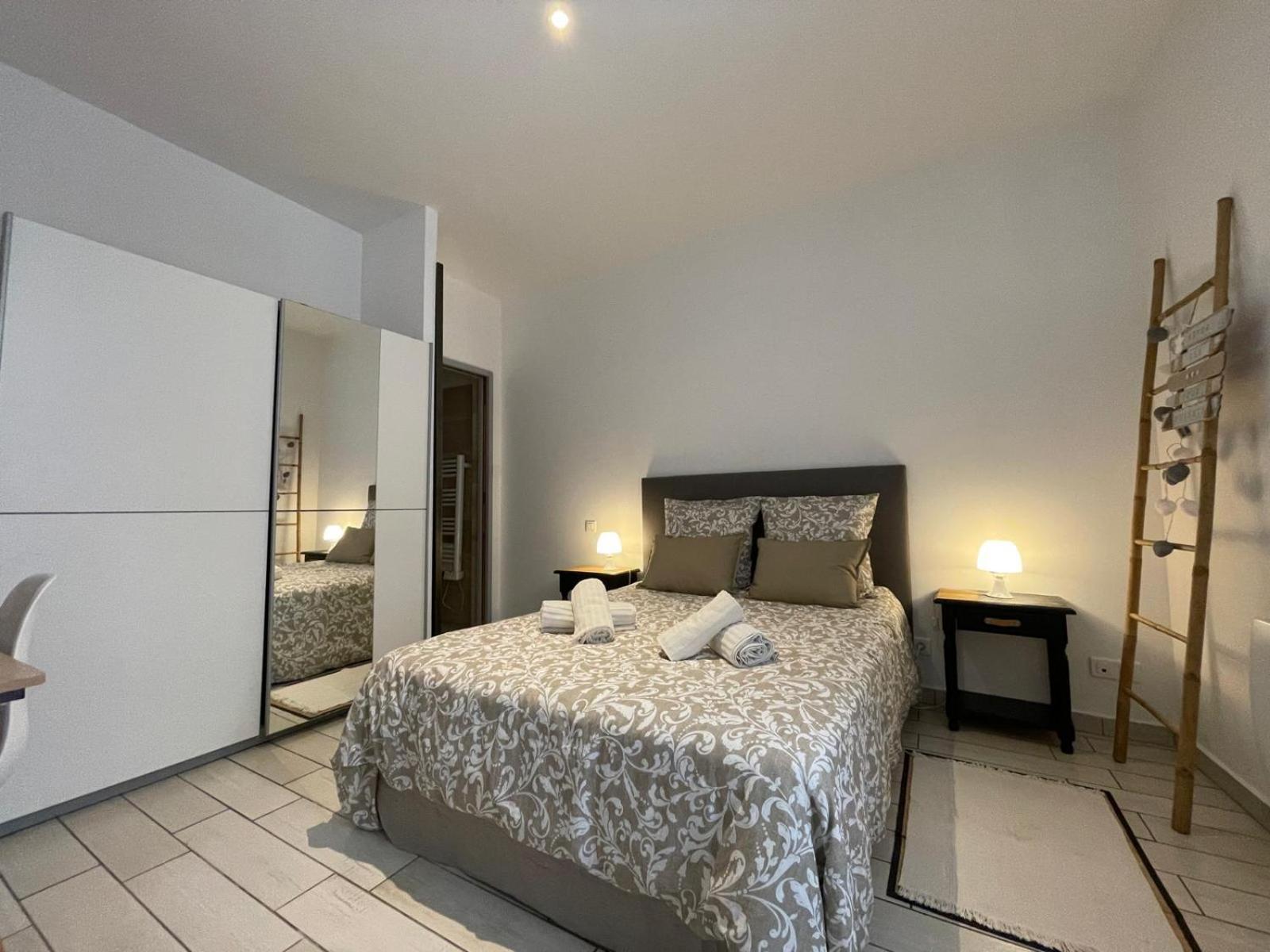 Joli Appartement Hypercentre T2, Classe Meuble De Tourisme 3 Avec Parking Gratuit ベジエ エクステリア 写真