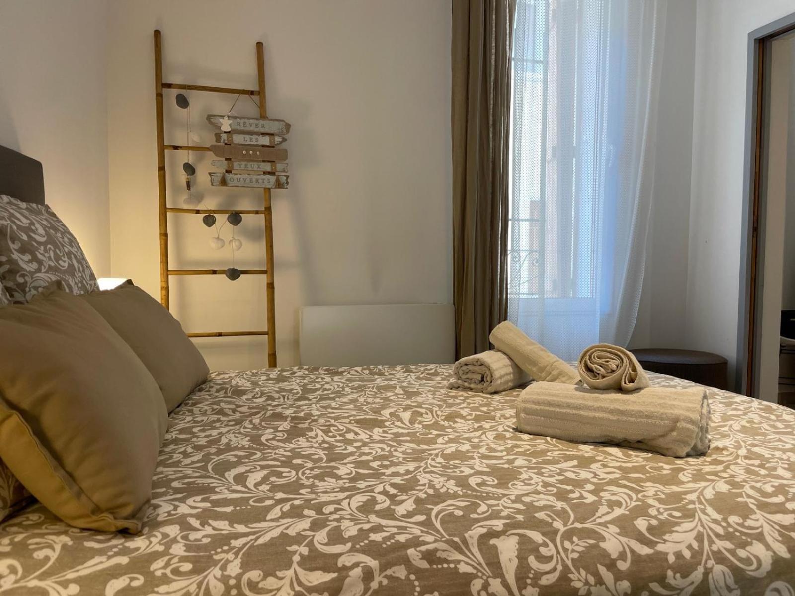 Joli Appartement Hypercentre T2, Classe Meuble De Tourisme 3 Avec Parking Gratuit ベジエ エクステリア 写真