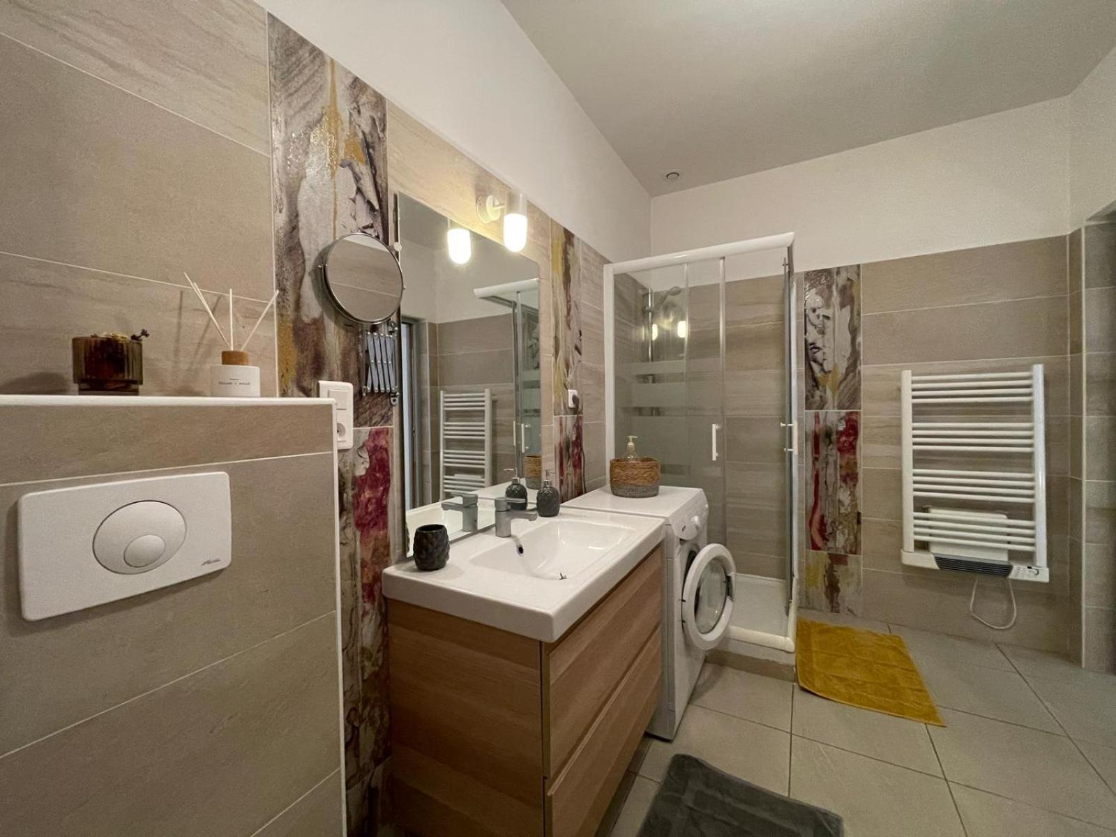 Joli Appartement Hypercentre T2, Classe Meuble De Tourisme 3 Avec Parking Gratuit ベジエ エクステリア 写真